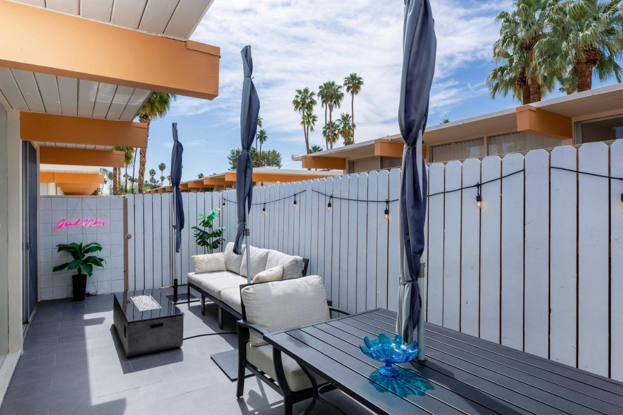 Mid-Century Palm Springs Bungalow With Patio! Eksteriør billede
