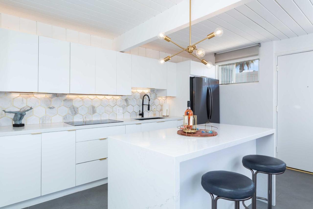 Mid-Century Palm Springs Bungalow With Patio! Eksteriør billede